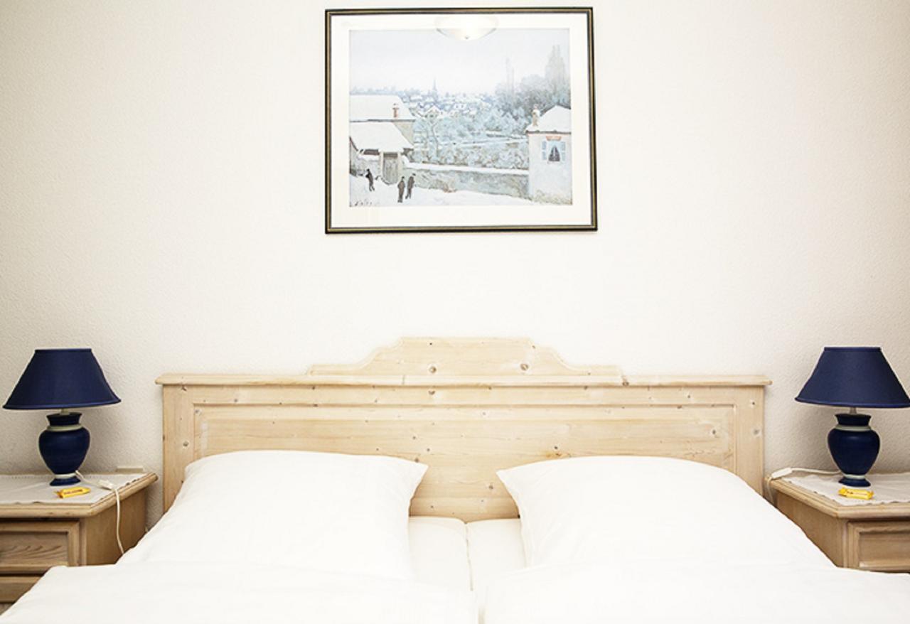 Hotel Haus Bauer บาด แบร์เน็ค อิม ฟิชเทลเกอเบียร์เกอ ภายนอก รูปภาพ