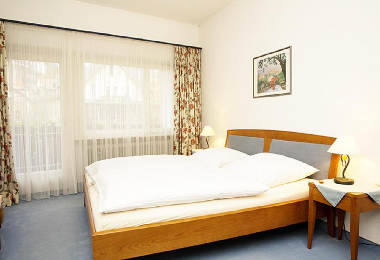 Hotel Haus Bauer บาด แบร์เน็ค อิม ฟิชเทลเกอเบียร์เกอ ภายนอก รูปภาพ